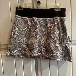 lululemon athletica Black and Gray Patterned Mini Skirt
